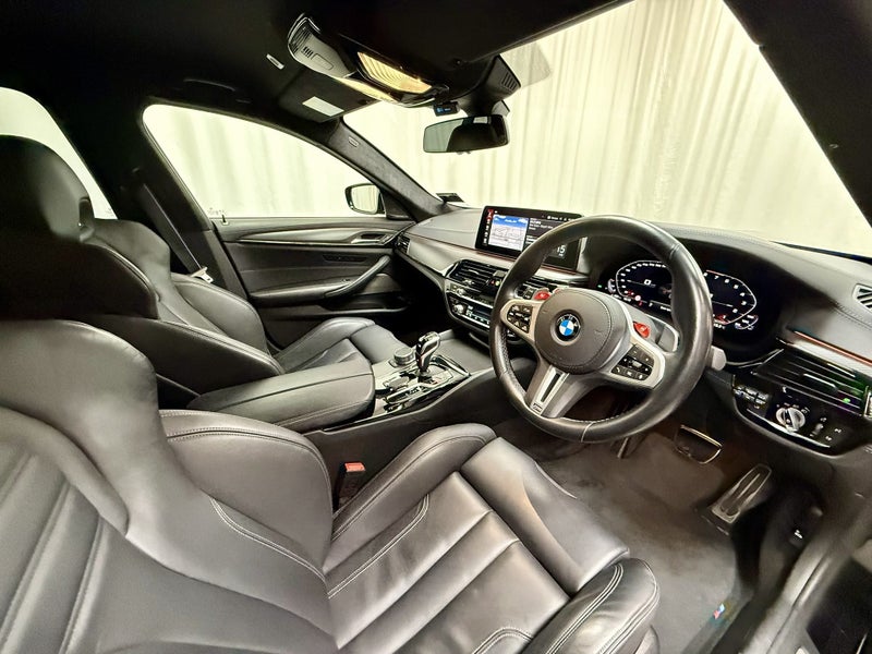 2022 BMW M5 M5 Sedan Pure image 4