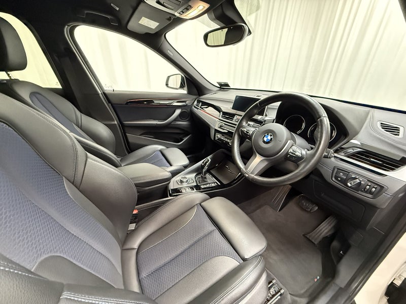 2022 BMW X1 X1 sDrive18i M Sport + Innovations image 4