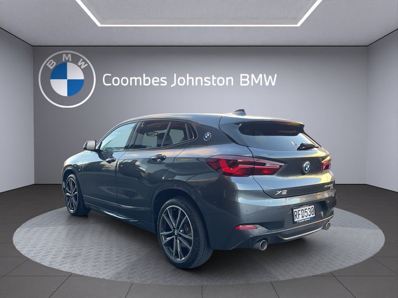 2022 BMW X2 20i xDrive M-Sport + Innovations Pack image 4