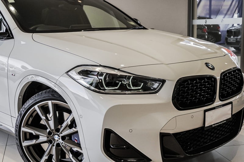 2022 BMW X2 M35i M Performance image 3