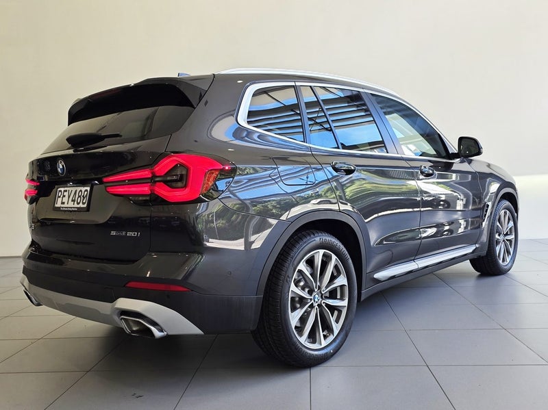 2022 BMW X3 sDrive20i SE image 4