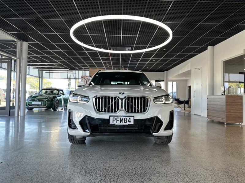 2022 BMW X3 xDrive20d image 2