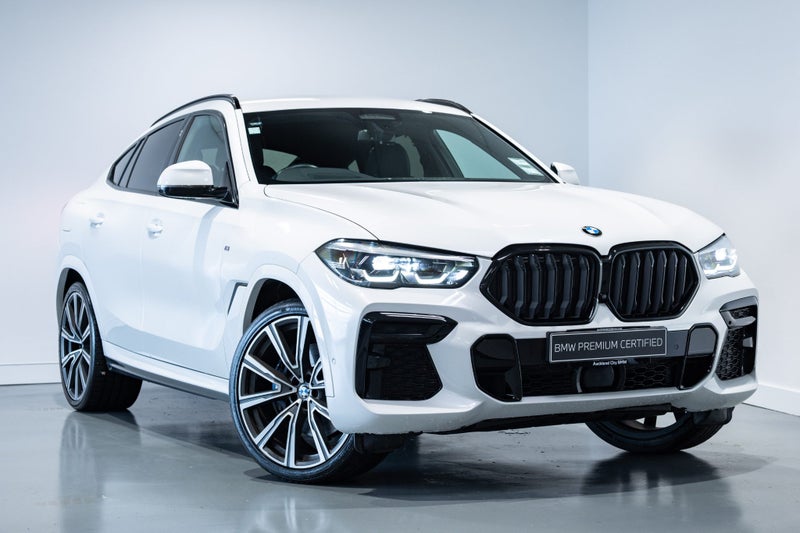 2022 BMW X6 xDrive30d M Sport + Comfort image 1