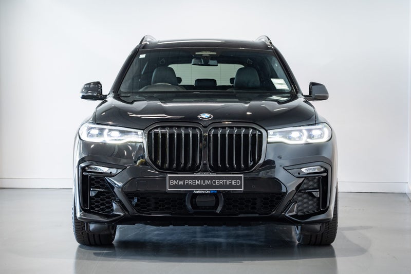 2022 BMW X7 M50d M Performance + Luxury image 3
