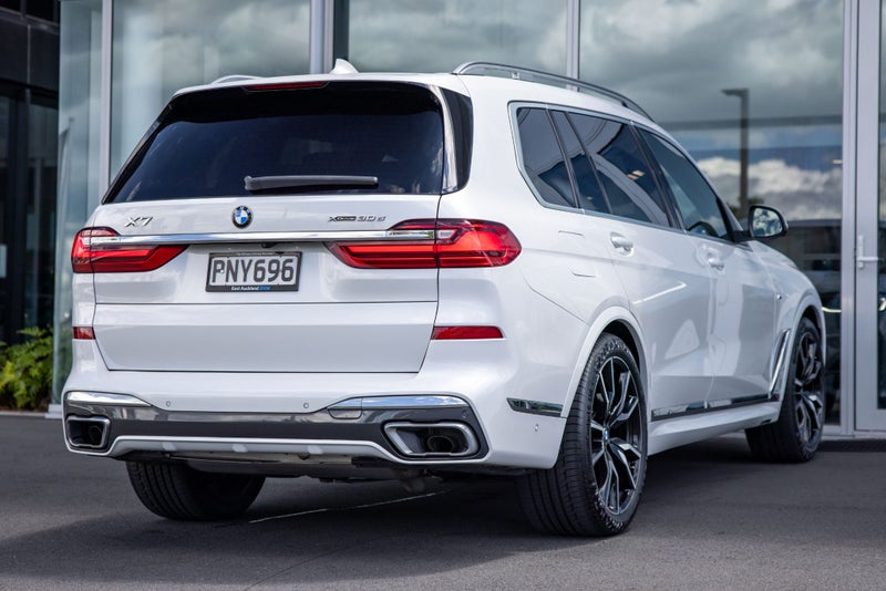 2022 BMW X7 xDrive30d image 5