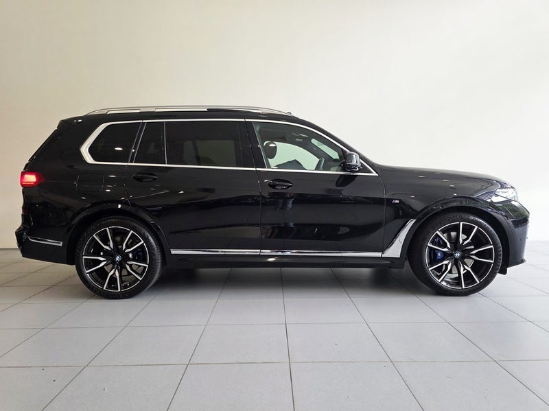 2022 BMW X7 xDrive30d M-Sport Lite image 3