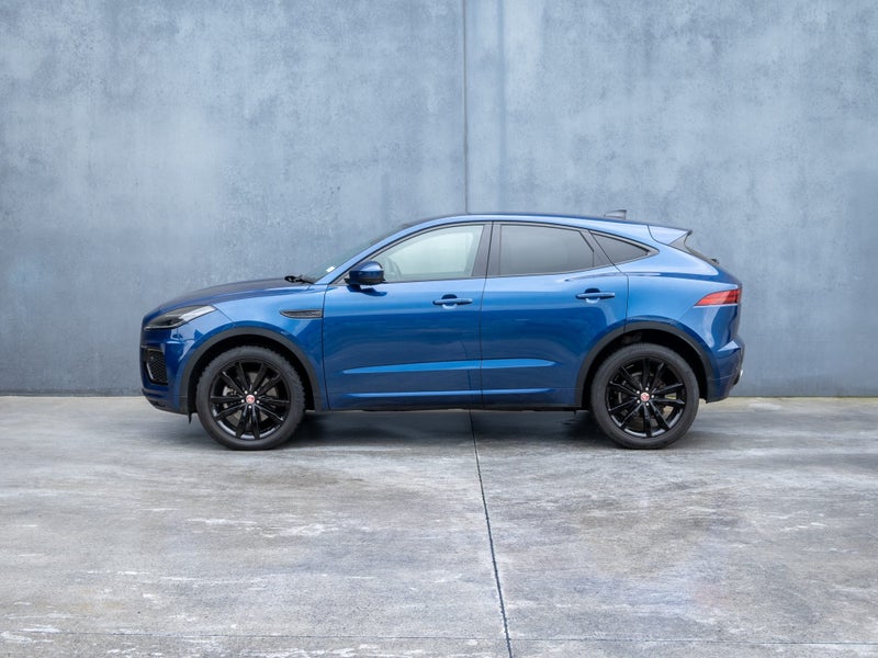 2022 Jaguar E-PACE P250 R-DYNAMIC SE 2.0 image 3