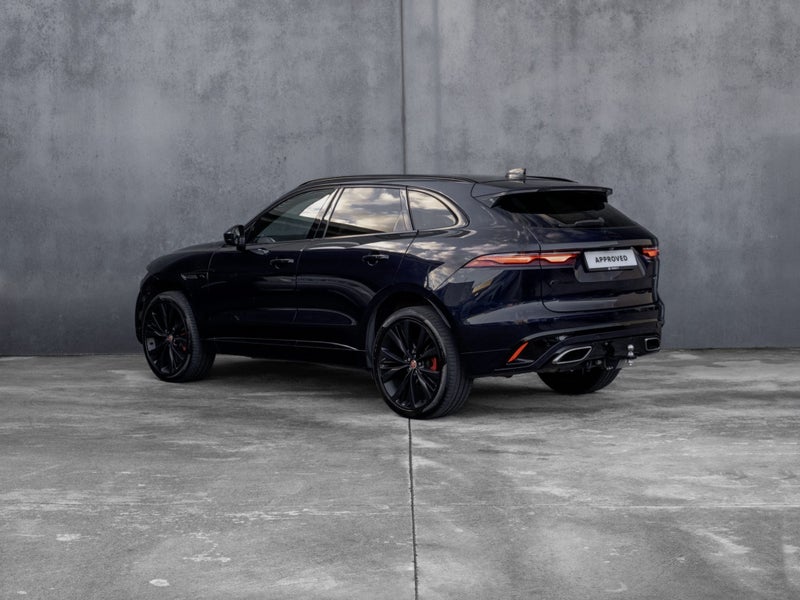 2022 Jaguar F-PACE P400 R-Dynamic HSE image 2