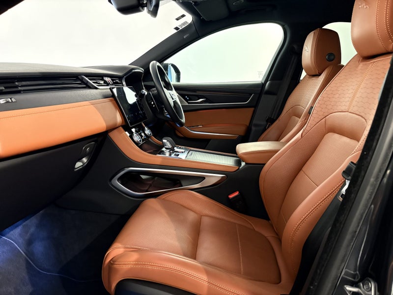 2022 Jaguar F-PACE P400e R-DYNAMIC HSE, AWD, PL... image 3