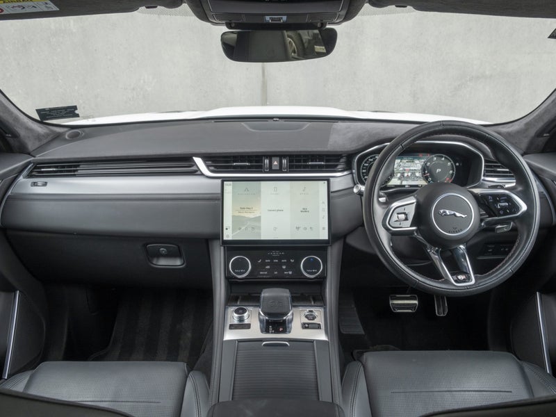 2022 Jaguar F-PACE SVR 5.0 Supercharged V8 image 4