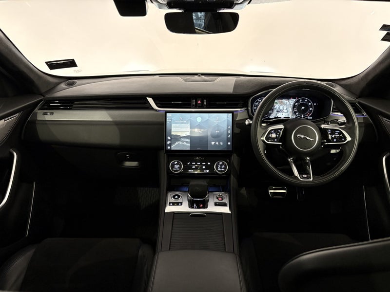 2022 Jaguar F-PACE SVR, 5.0L SUPERCHARGED V8, 5... image 4