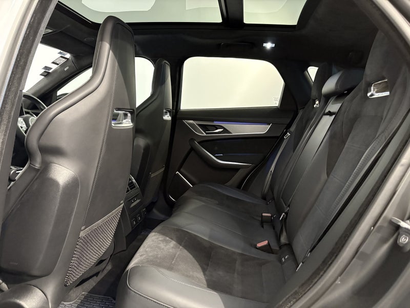 2022 Jaguar F-PACE SVR, 5.0L SUPERCHARGED V8, 5... image 5