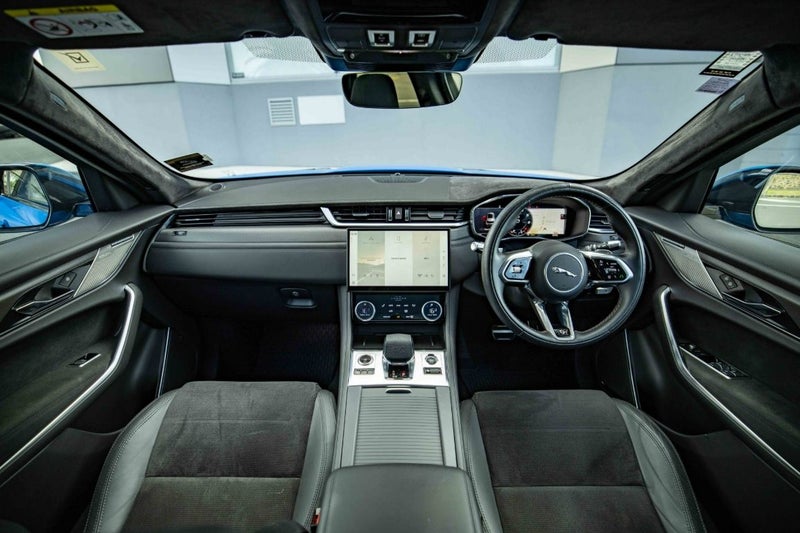 2022 Jaguar F-PACE SVR Supercharged V8 image 4