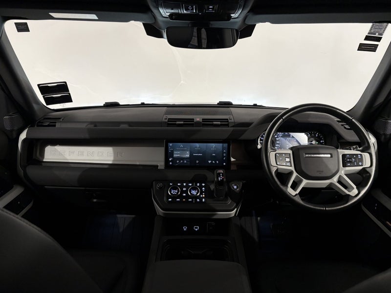 2022 Land Rover Defender 110 D300 SE, 221KW, 4W... image 4