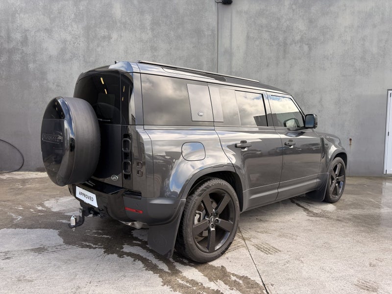 2022 Land Rover Defender 110 D300 Se 3.0Dt image 5
