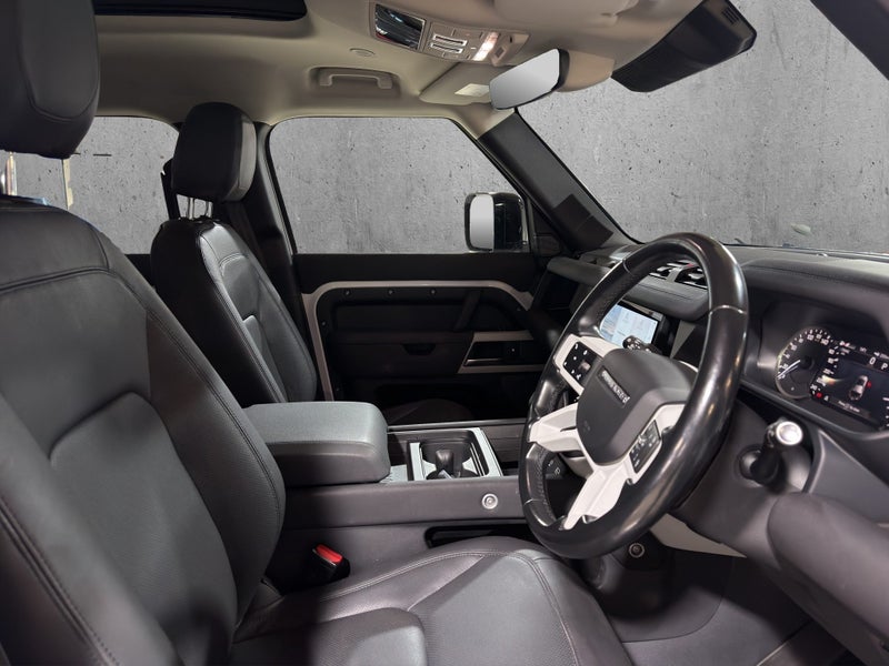 2022 Land Rover Defender 110 D300 SE 3.0DT image 2
