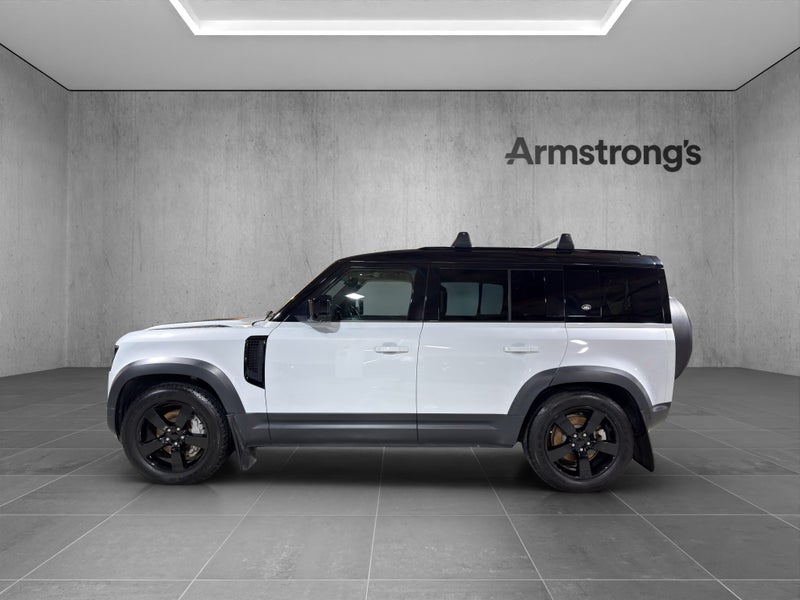 2022 Land Rover Defender 110 D300 SE 3.0DT image 5