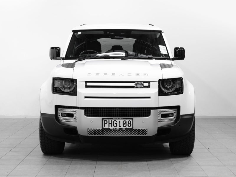 2022 Land Rover Defender 110 D300 SE 3L Turbo D... image 2