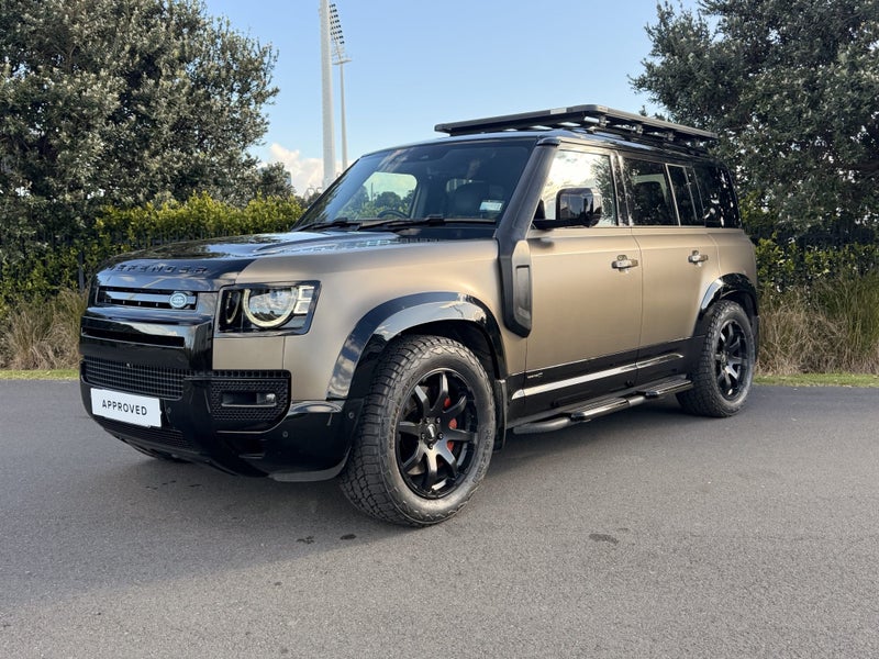 2022 Land Rover Defender 110 P400 X image 3