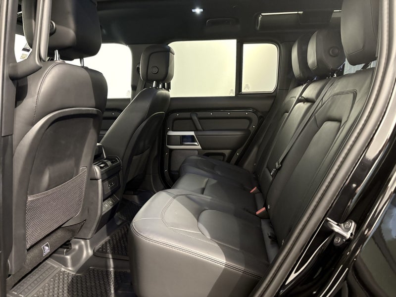 2022 Land Rover Defender 110 P400e HSE, PLUG IN... image 5