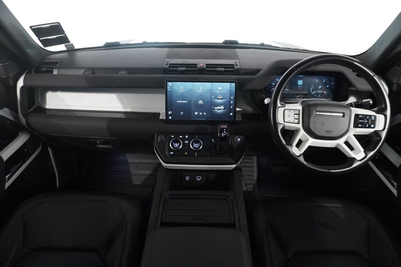 2022 Land Rover Defender 90 D240 SE, 4WD, 3.5T... image 4