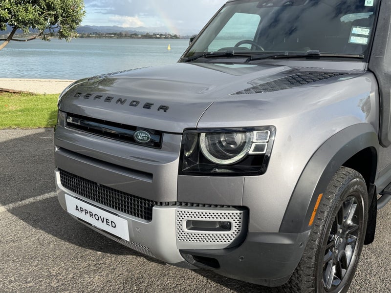 2022 Land Rover Defender 90 D240 SE image 4