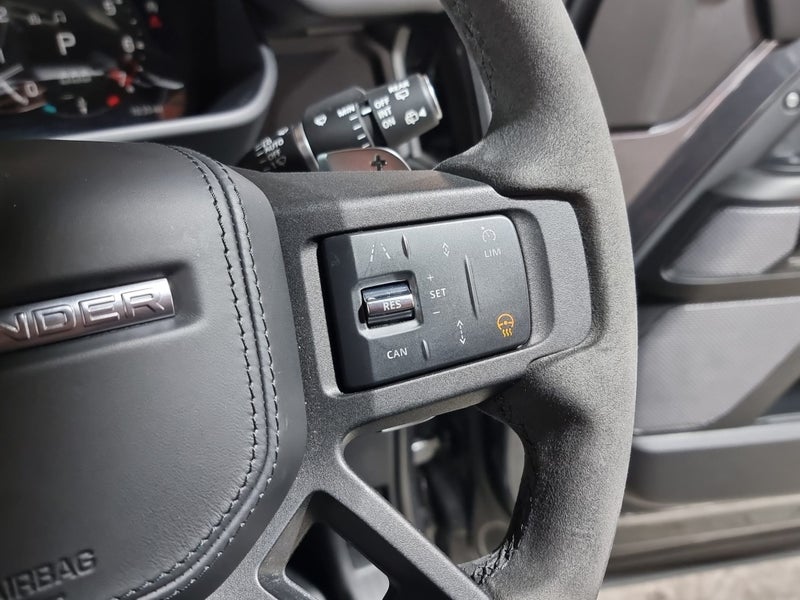 2022 Land Rover Defender P525 110 V8 5.0PT 4WD image 2