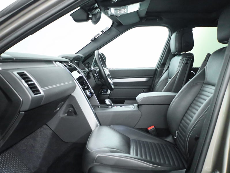 2022 Land Rover Discovery D250 R-Dynamic Se image 3