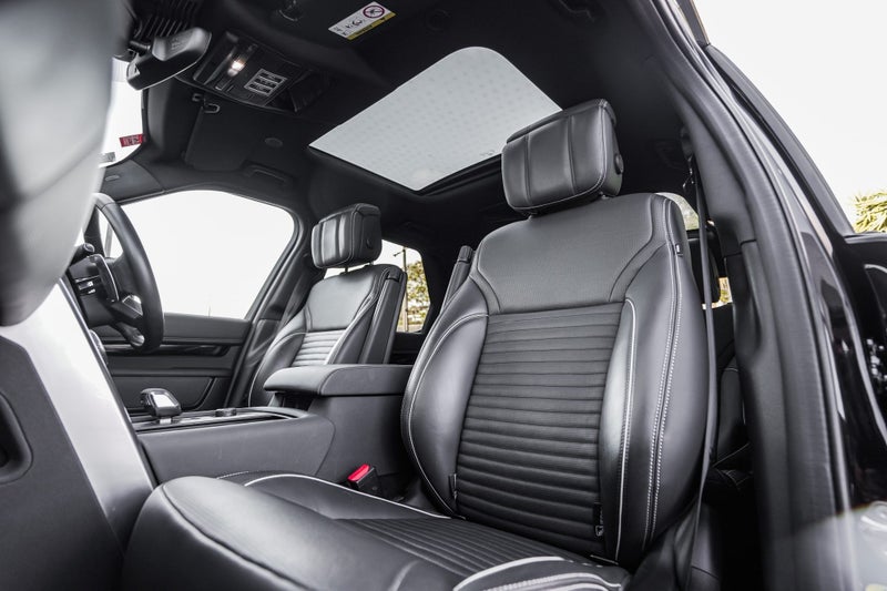 2022 Land Rover Discovery D300 R-Dynamic HSE image 3