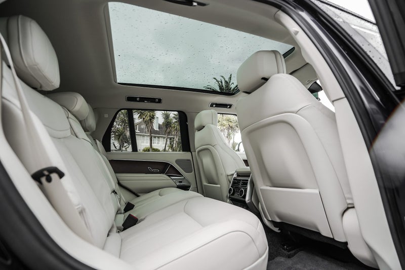 2022 Land Rover Range Rover D350 SE SWB image 5