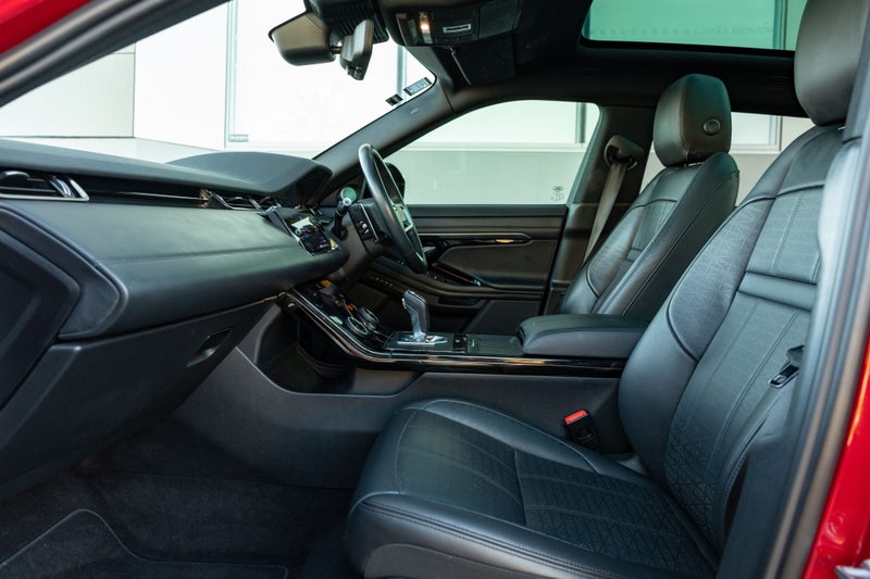 2022 Land Rover Range Rover Evoque P250 R-Dynam... image 3