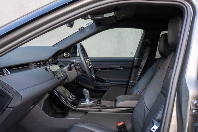 2022 Land Rover Range Rover Evoque P300e R-Dyna... image 3