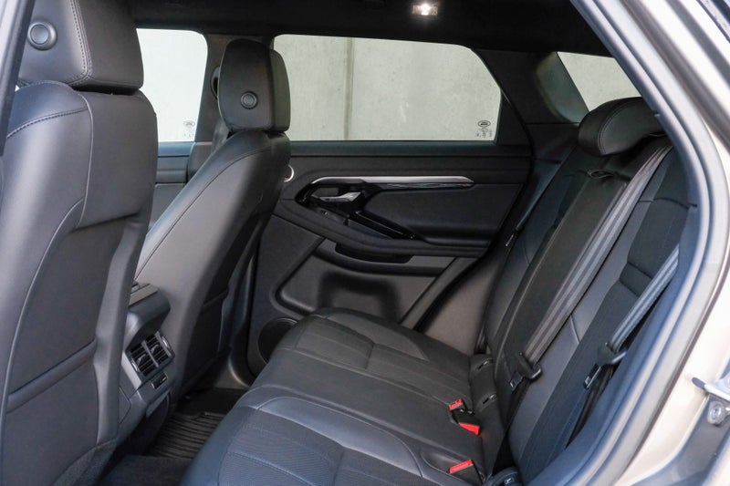 2022 Land Rover Range Rover Evoque P300e R-Dyna... image 5