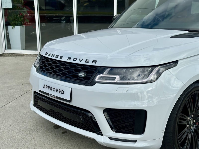 2022 Land Rover Range Rover Sport D350 HSE Dynamic image 3