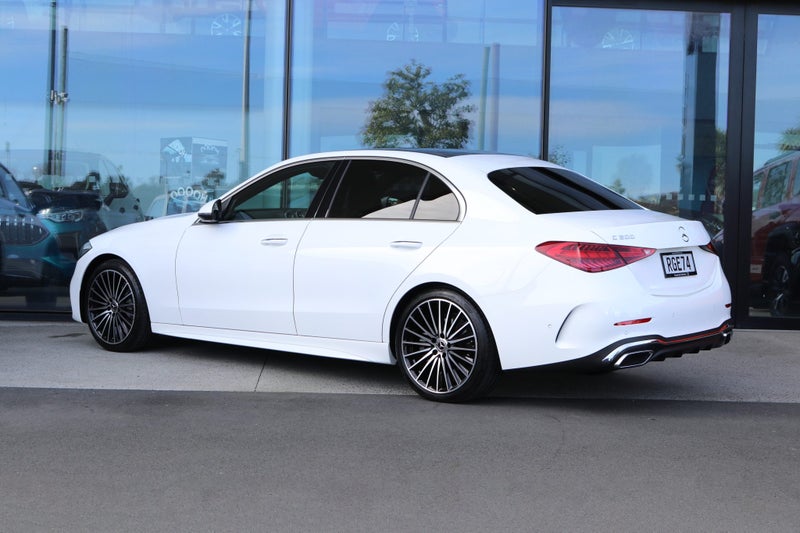 2022 Mercedes-Benz C 200 Sedan 1.5Pmh - NZ New image 3