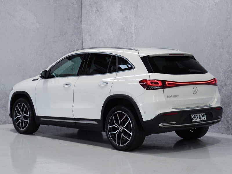 2022 Mercedes-Benz EQA 250 Electric SUV *NZ New* image 2