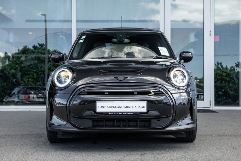 2022 MINI Cooper Full Electric Hatch Yours Full... image 2