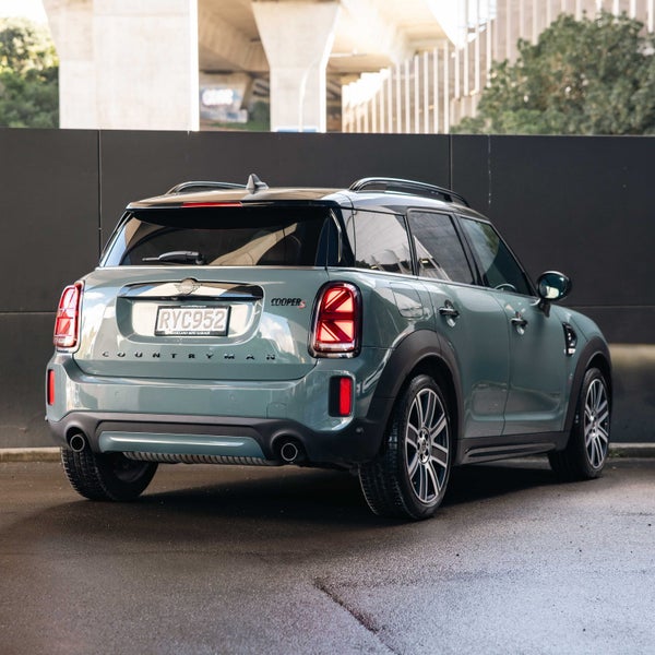 2022 MINI Countryman Cooper S YOURS image 2