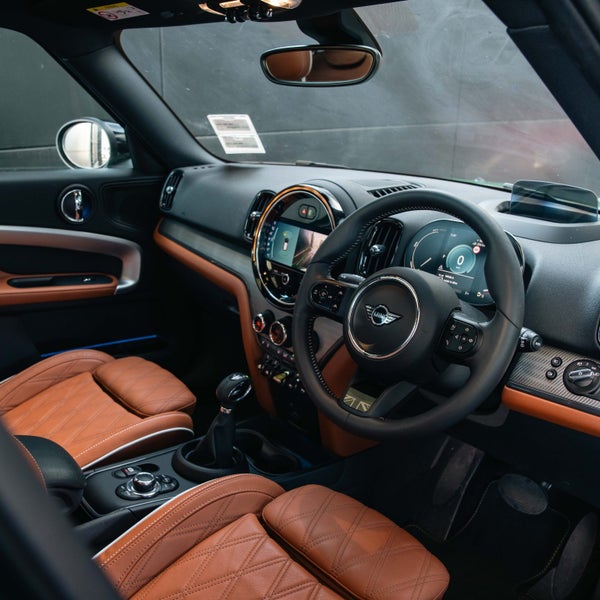 2022 MINI Countryman Cooper SE ALL4 YOURS image 3