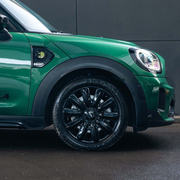 2022 MINI Countryman Cooper SE ALL4 YOURS image 5