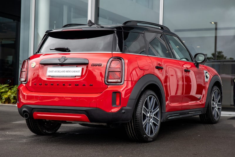 2022 MINI Countryman PHEV Plug-in Hybrid Yours image 4