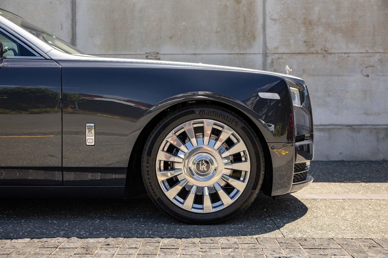 2022 Rolls-Royce Phantom image 3
