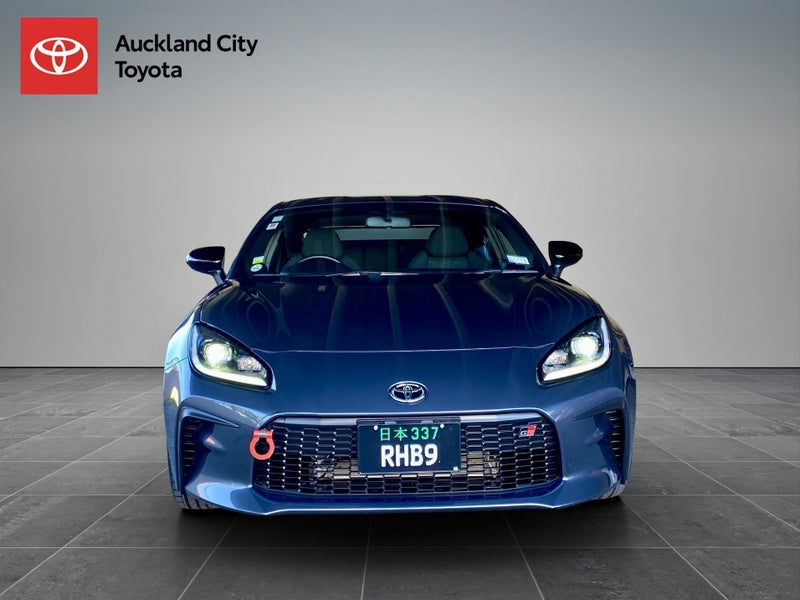 2022 Toyota 86 GR86 2.0 Ltr 5 Speed Manual image 2