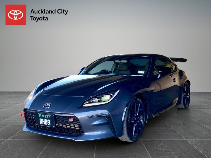 2022 Toyota 86 GR86 2.0 Ltr 5 Speed Manual image 3