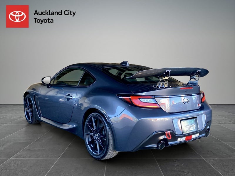 2022 Toyota 86 GR86 2.0 Ltr 5 Speed Manual image 5