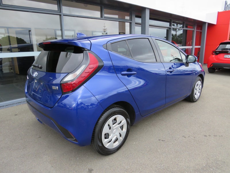 2022 Toyota Aqua 1.5 Hybrid image 5