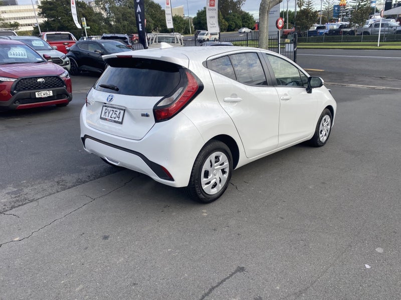 2022 Toyota Aqua 1.5 Hybrid G 5 Dr Hatch CVT 2W... image 2