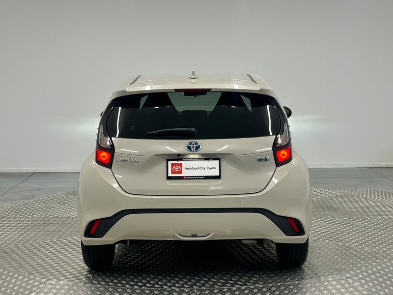 2022 Toyota Aqua 1.5 Hybrid X image 4