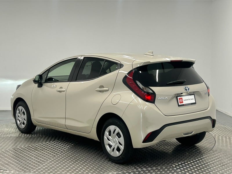 2022 Toyota Aqua 1.5 Hybrid X image 5