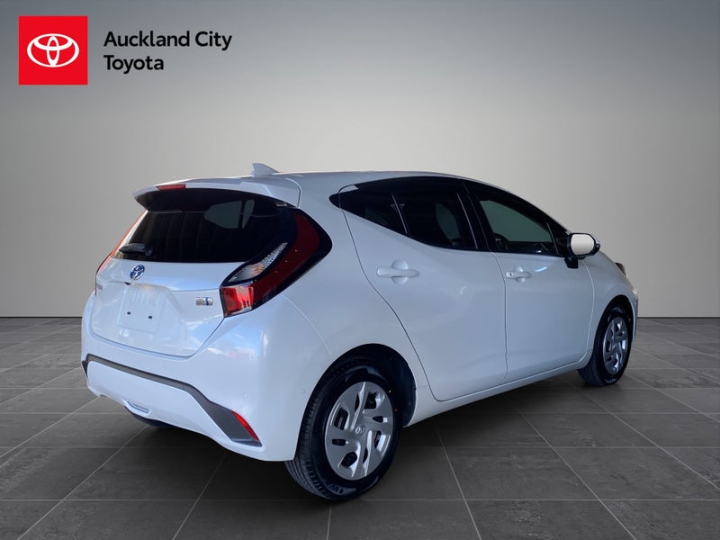 2022 Toyota Aqua 1.5 Hybrid X 5 Dr Hatch CVT 2WD image 3
